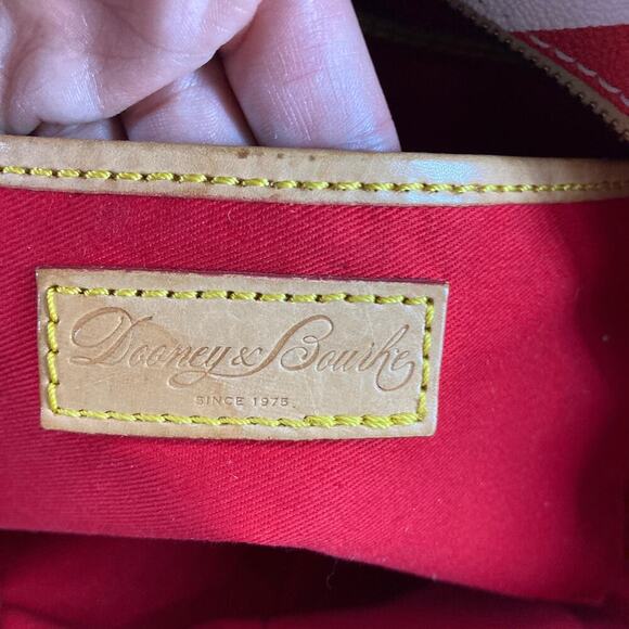 DOONEY & BOURKE RED, WHITE CHEVERON WOMENS SHOULDER BAG TOTE - Picture 15 of 16